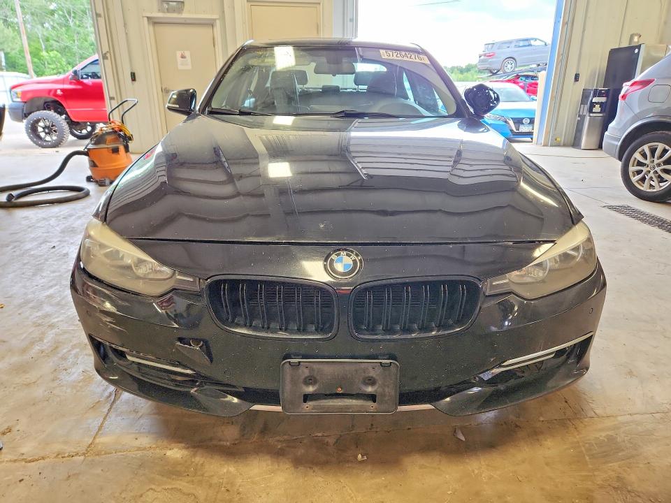 57264276 :رقم المزاد ، WBA3B1G5XFNT07005 vin ، 2015 Bmw 320 مزاد بيع