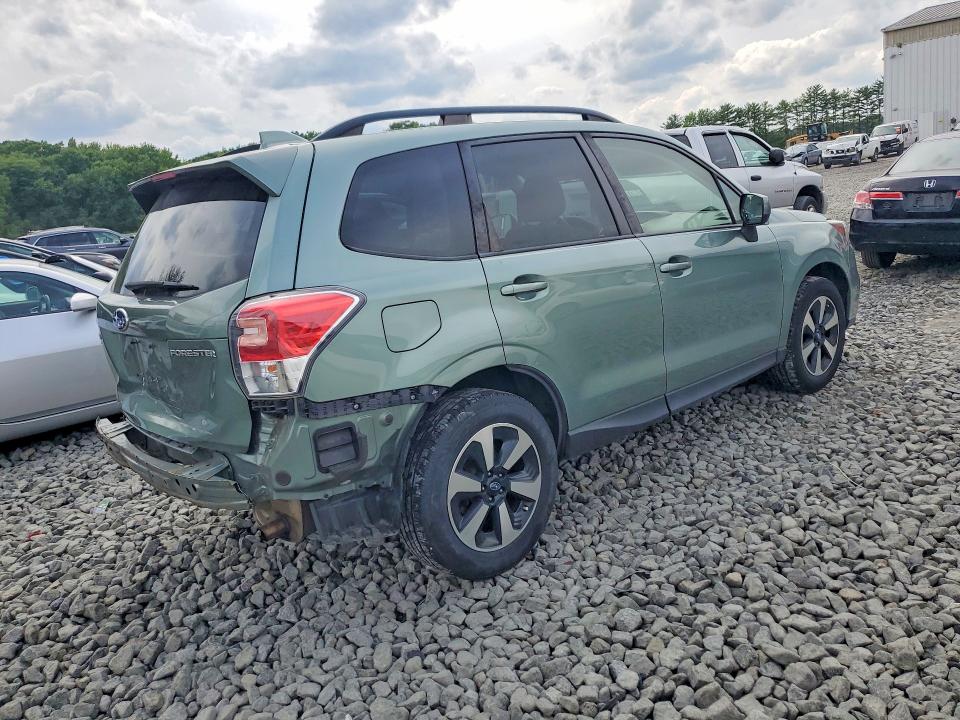 2018 Subaru Forester მანქანა იყიდება აუქციონზე, vin: JF2SJAEC8JH431561, აუქციონის ნომერი: 58693566
