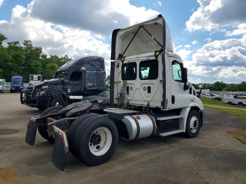 2016 Freightliner Cascadia 113 მანქანა იყიდება აუქციონზე, vin: 1FUBGAD41GLGU8636, აუქციონის ნომერი: 56163076