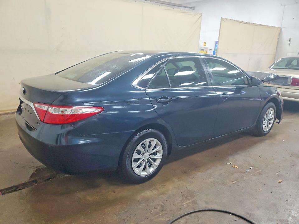 56635616 :رقم المزاد ، 4T1BF1FK1HU754157 vin ، 2017 Toyota Camry مزاد بيع