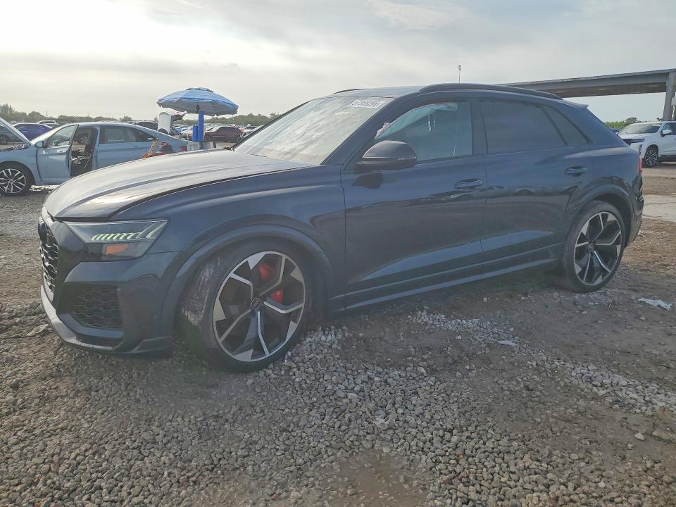 57369396 :رقم المزاد ، WU1ARBF10RD005696 vin ، 2024 Audi Rs Q8 مزاد بيع