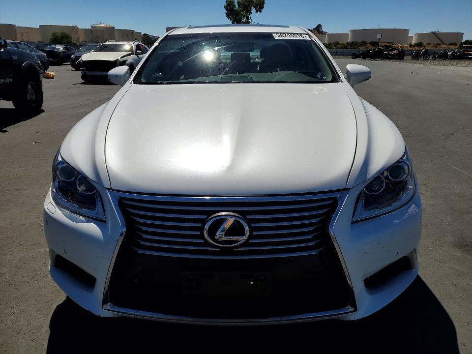 58245516 :رقم المزاد ، JTHBL5EF1F5138277 vin ، 2015 Lexus Ls مزاد بيع
