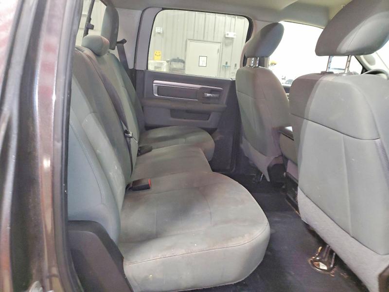 56660106 :رقم المزاد ، 1C6RR7TTXKS649668 vin ، 2019 Ram 1500 Classic مزاد بيع