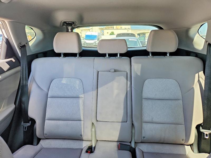 57715106 :رقم المزاد ، KM8J33A41GU117924 vin ، 2016 Hyundai Tucson مزاد بيع