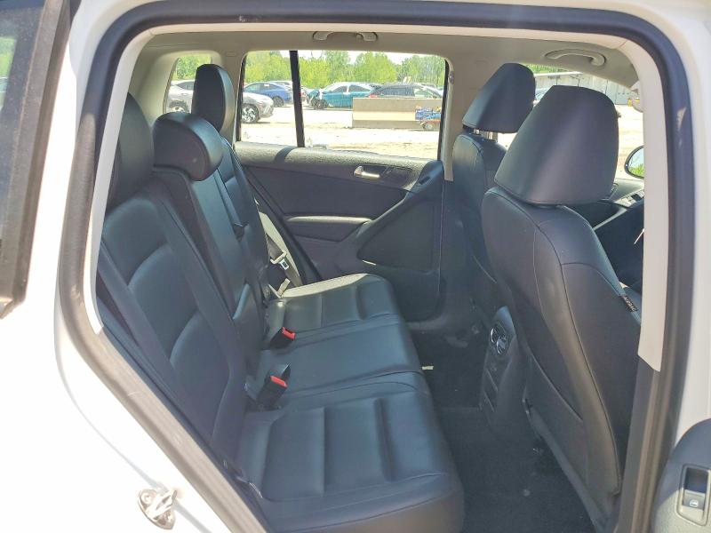 56263436 :رقم المزاد ، WVGAV7AX6GW570176 vin ، 2016 Volkswagen Tiguan مزاد بيع