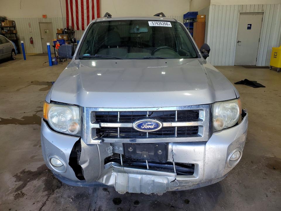 2011 Ford Escape მანქანა იყიდება აუქციონზე, vin: 1FMCU0DG2BKC05783, აუქციონის ნომერი: 57426266