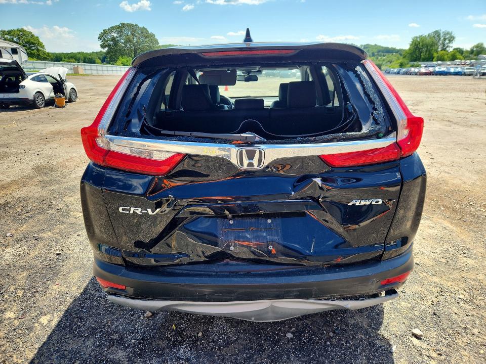 2018 Honda Cr-v მანქანა იყიდება აუქციონზე, vin: 7FARW2H86JE024127, აუქციონის ნომერი: 57387726
