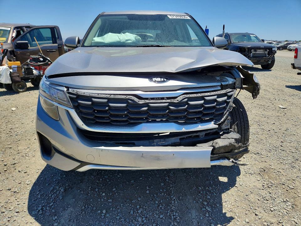 Auction sale of the 2021 Kia Seltos, vin: KNDEPCAA2M7186583, lot number: 57349856