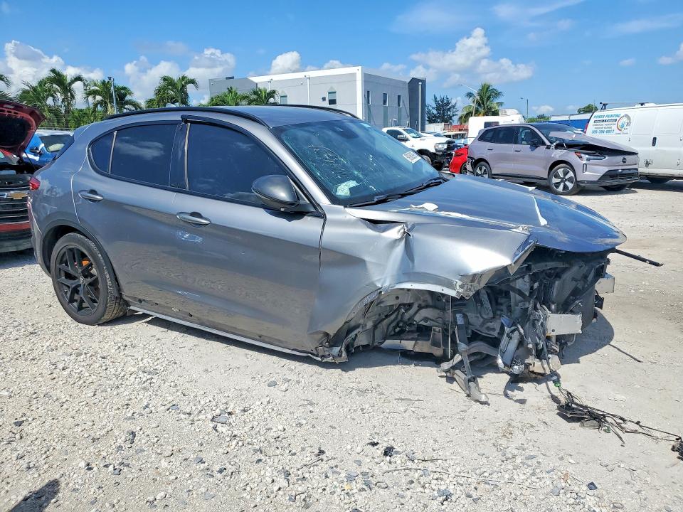 2020 Alfa Romeo Stelvio მანქანა იყიდება აუქციონზე, vin: ZASPAJAN6L7C75483, აუქციონის ნომერი: 59268296