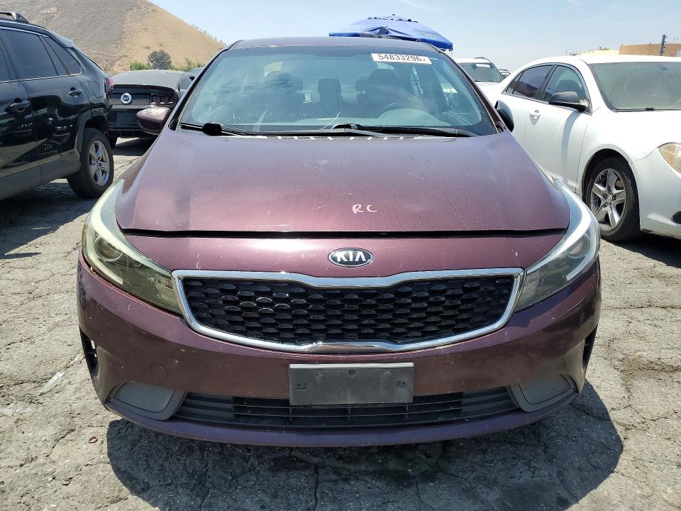 54833296 :رقم المزاد ، 3KPFK4A76HE097196 vin ، 2017 Kia Forte مزاد بيع