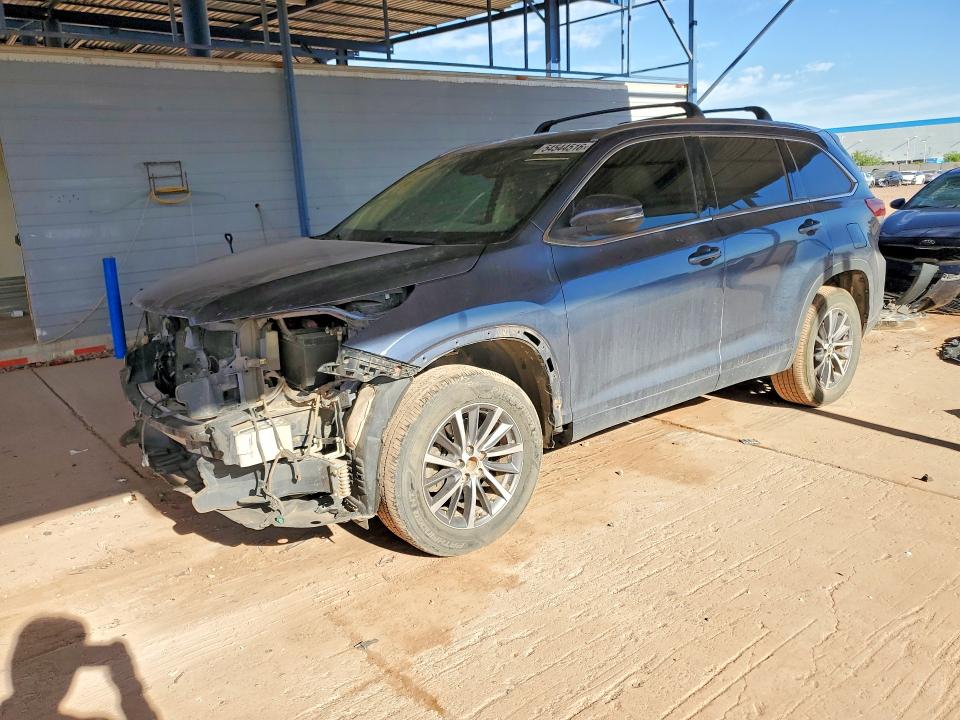Продажа на аукционе авто 2017 Toyota Highlander, vin: 5TDKZRFH8HS217336, номер лота: 54544516