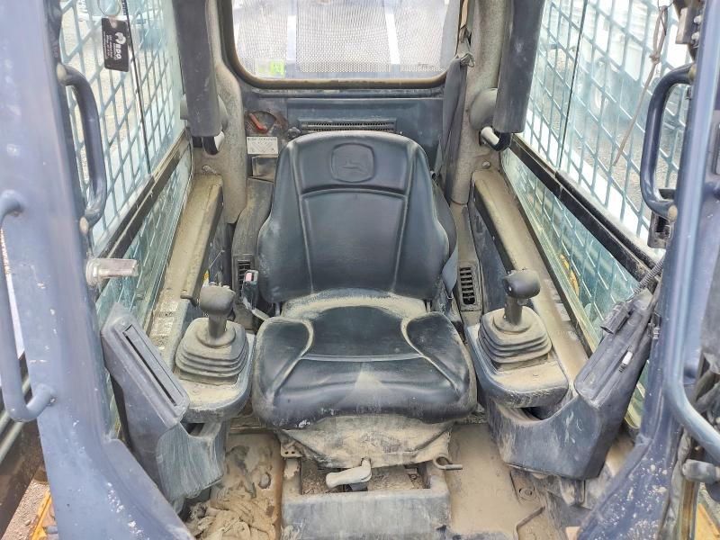 Продажа на аукционе авто 2010 John Deere Skidsteer, vin: T0318DJ183788, номер лота: 59072616