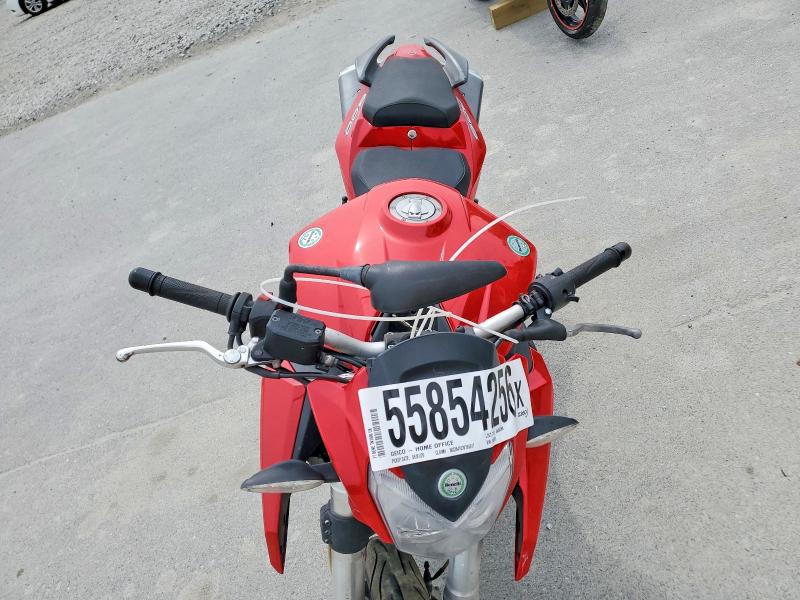 55854256 :رقم المزاد ، LBBPHJ013HB000901 vin ، 2017 Benelli Tnt600 مزاد بيع