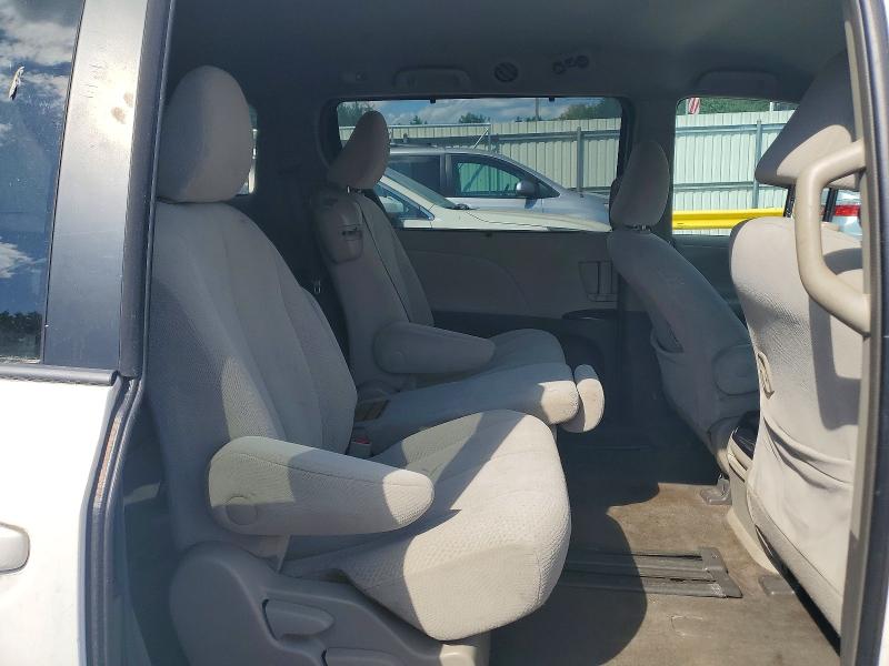 2012 Toyota Sienna მანქანა იყიდება აუქციონზე, vin: 5TDKK3DC8CS244425, აუქციონის ნომერი: 57172556