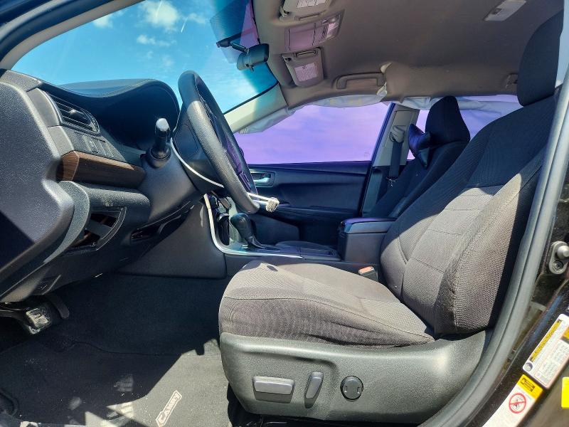 56054496 :رقم المزاد ، 4T1BF1FK3FU001940 vin ، 2015 Toyota Camry مزاد بيع