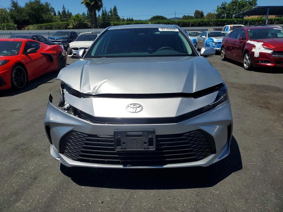 Продажа на аукционе авто 2025 Toyota Camry, vin: 4T1DAACK0SU073412, номер лота: 57193606