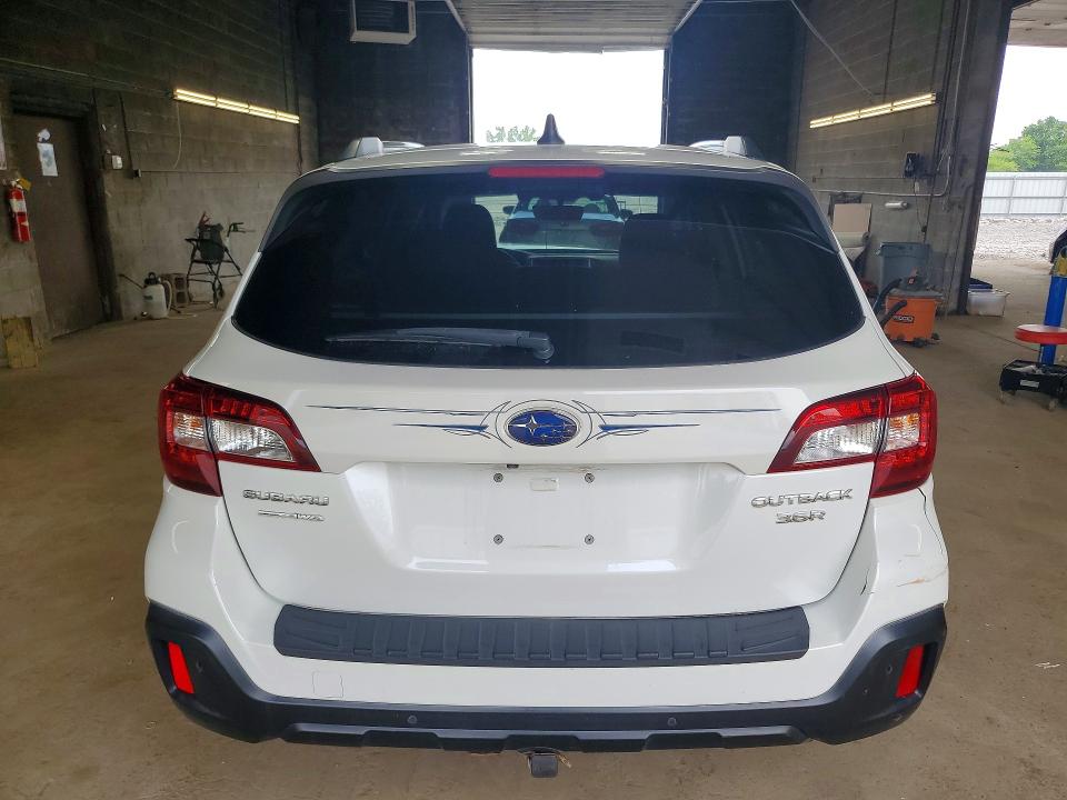 85622205 :رقم المزاد ، 4S4BSETC5J3301364 vin ، 2018 Subaru Outback مزاد بيع
