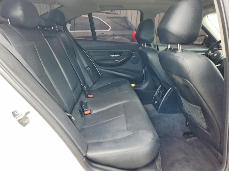 85612535 :رقم المزاد ، WBA3C1C5XFK119864 vin ، 2015 Bmw 328 مزاد بيع