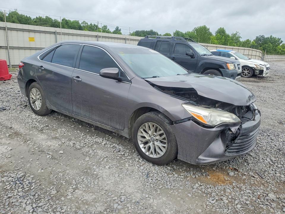2017 Toyota Camry მანქანა იყიდება აუქციონზე, vin: 4T1BF1FKXHU422671, აუქციონის ნომერი: 58206556