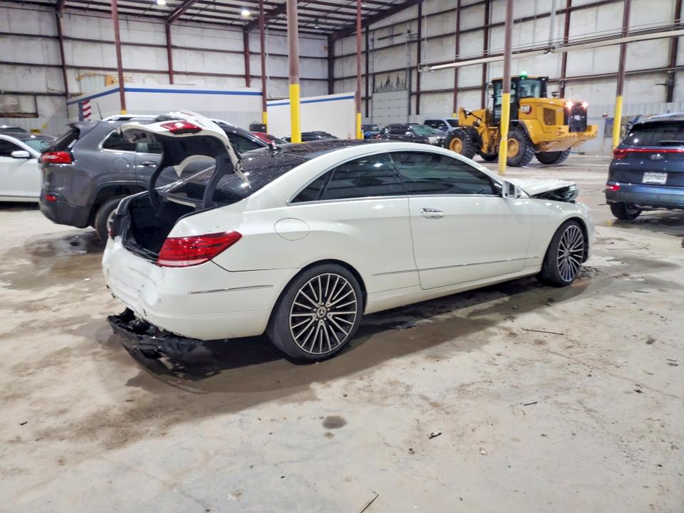 Продажа на аукционе авто 2015 Mercedes-benz E, vin: WDDKJ6HB9FF297098, номер лота: 56456856