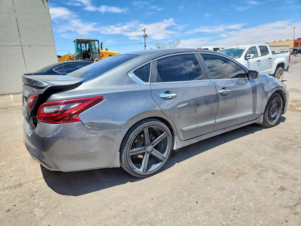 Продаж на аукціоні авто 2017 Nissan Altima, vin: 1N4AL3AP6HC135086, номер лоту: 57201836