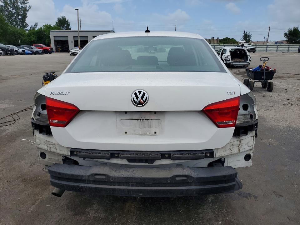 Продажа на аукционе авто 2015 Volkswagen Passat, vin: 1VWAT7A30FC052312, номер лота: 59122316