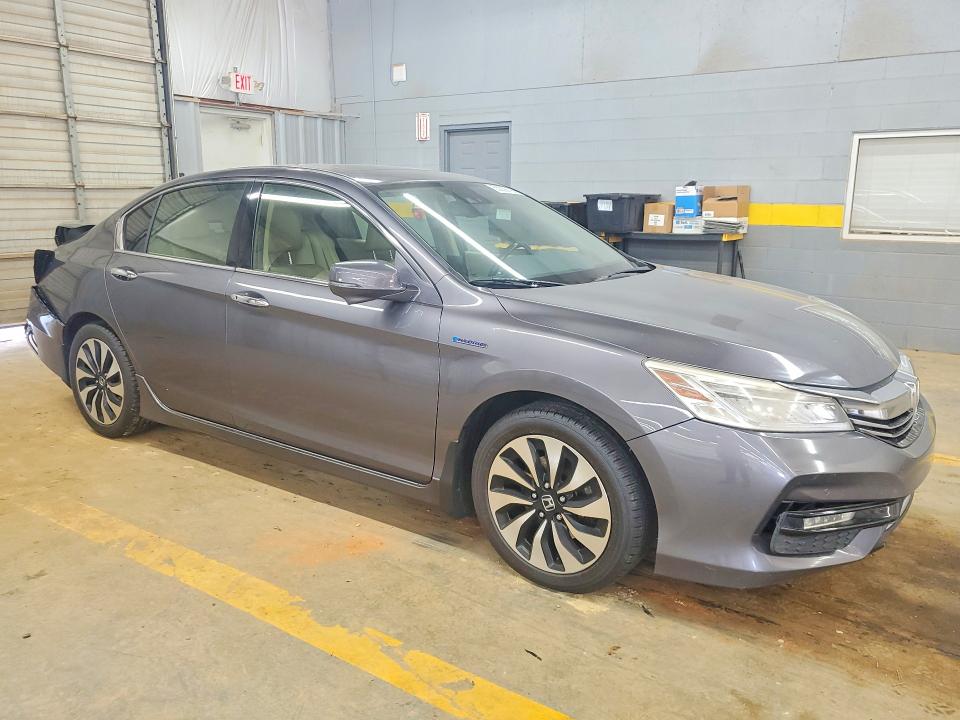 Продаж на аукціоні авто 2017 Honda Accord, vin: JHMCR6F74HC007536, номер лоту: 55039196
