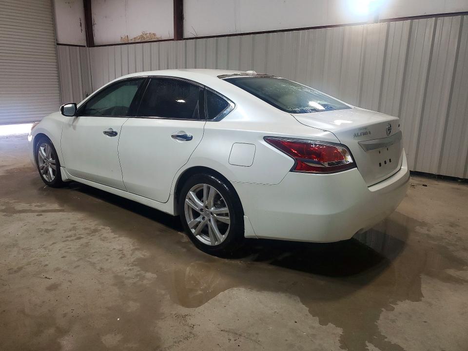2015 Nissan Altima მანქანა იყიდება აუქციონზე, vin: 1N4BL3AP2FC125222, აუქციონის ნომერი: 55730956