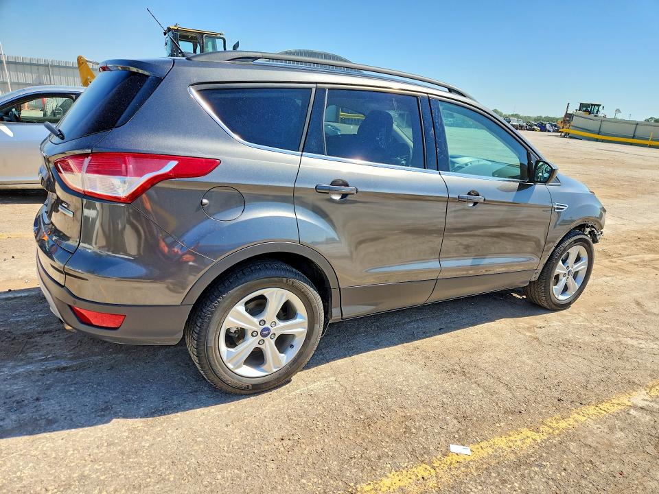 Продажа на аукционе авто 2016 Ford Escape, vin: 1FMCU0GXXGUA52951, номер лота: 57508486