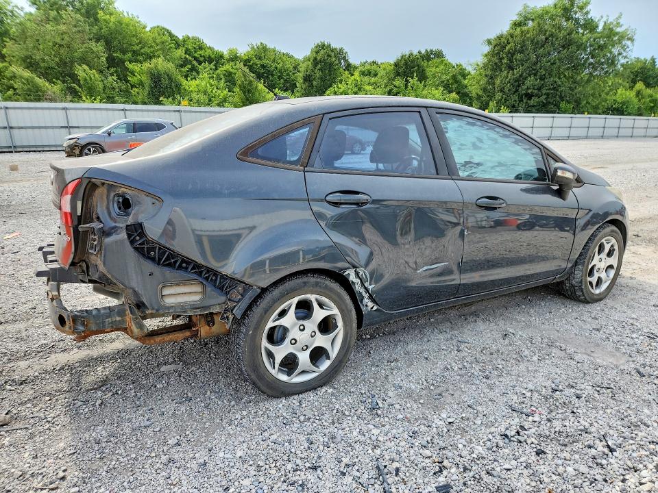 2011 Ford Fiesta მანქანა იყიდება აუქციონზე, vin: 3FADP4CJ0BM111808, აუქციონის ნომერი: 58298046