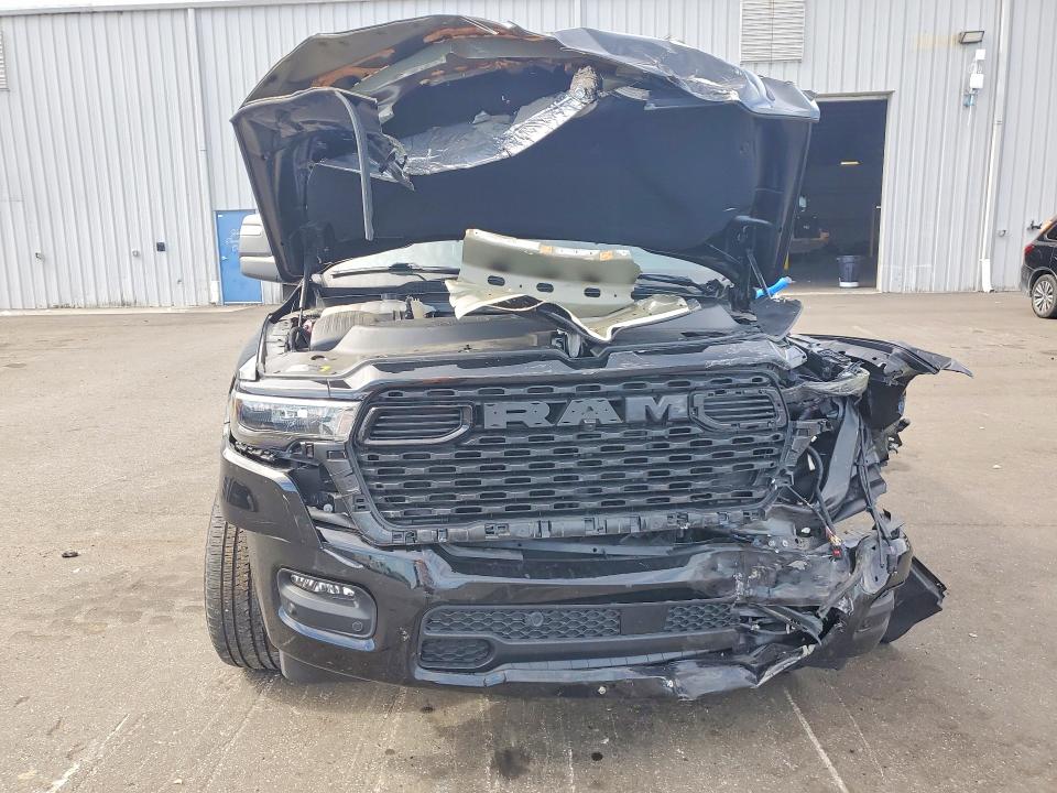 Продаж на аукціоні авто 2025 Ram 1500, vin: 1C6RRFGG1SN676649, номер лоту: 57907196