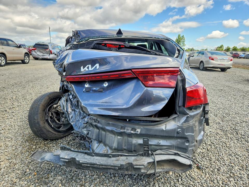 56164636 :رقم المزاد ، 3KPF24AD2PE596811 vin ، 2023 Kia Forte مزاد بيع