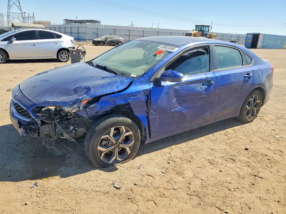 2021 Kia Forte მანქანა იყიდება აუქციონზე, vin: 3KPF24AD4ME317080, აუქციონის ნომერი: 58963586