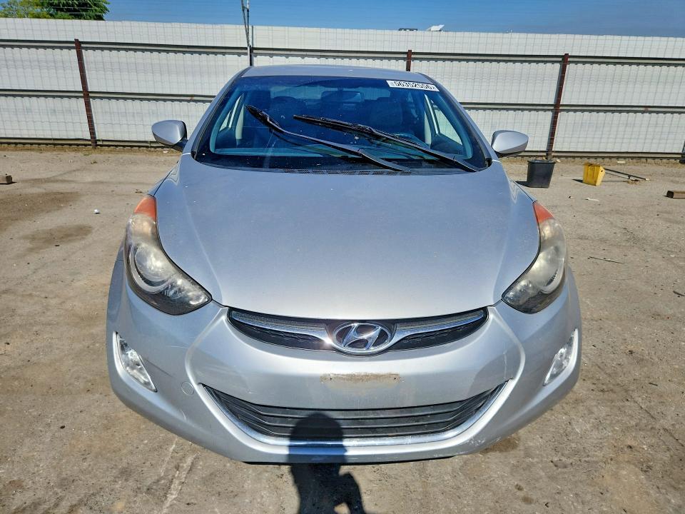 Продажа на аукционе авто 2012 Hyundai Elantra, vin: KMHDH4AE4CU403385, номер лота: 56352556