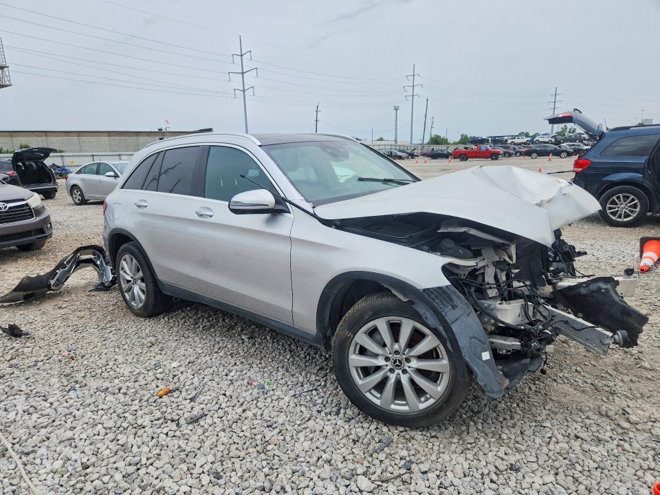 58035716 :رقم المزاد ، WDC0G8EB1LF672486 vin ، 2020 Mercedes-benz Glc مزاد بيع