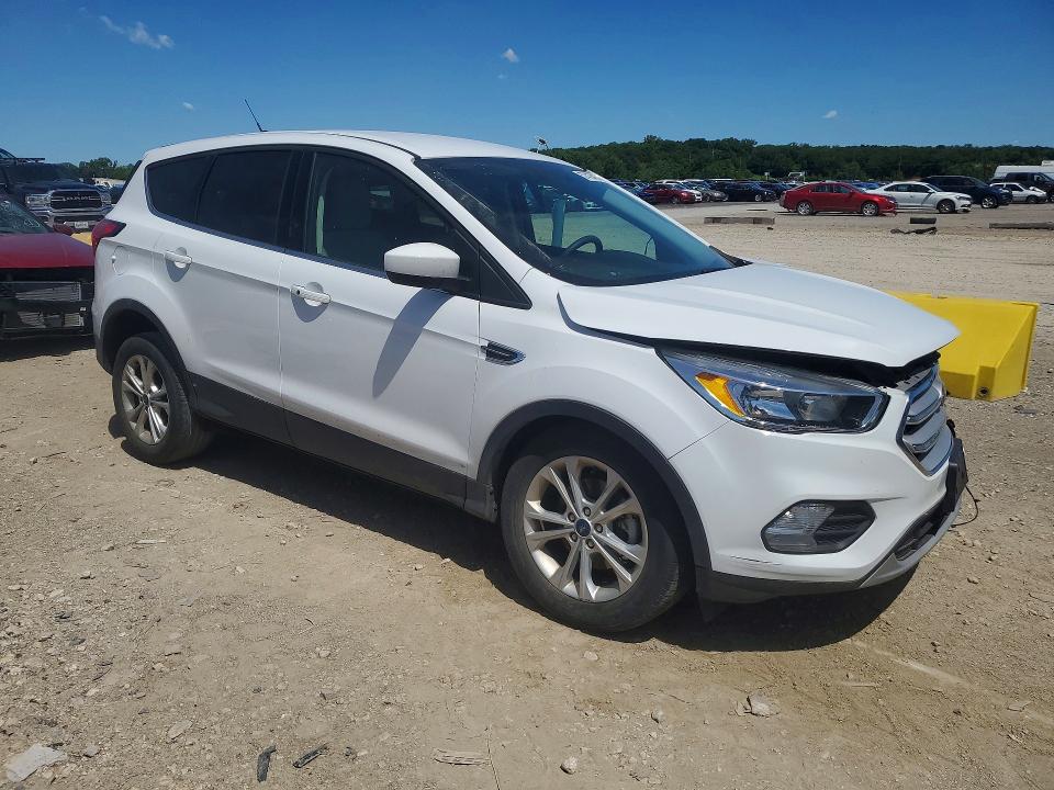 2019 Ford Escape მანქანა იყიდება აუქციონზე, vin: 1FMCU0GD4KUC26317, აუქციონის ნომერი: 57423426