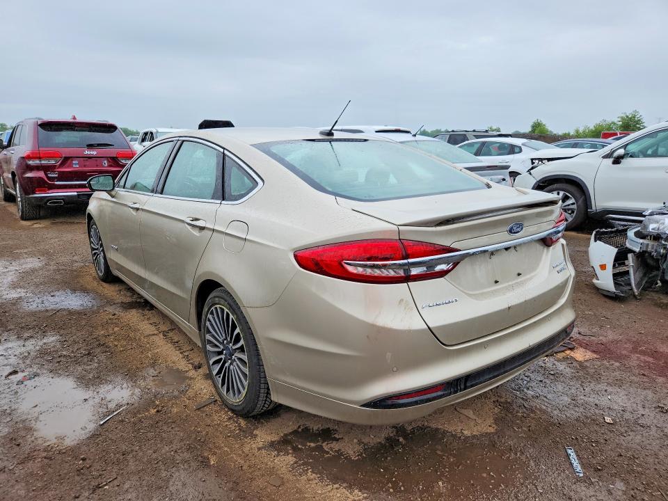 2018 Ford Fusion მანქანა იყიდება აუქციონზე, vin: 3FA6P0RUXJR120889, აუქციონის ნომერი: 56105576