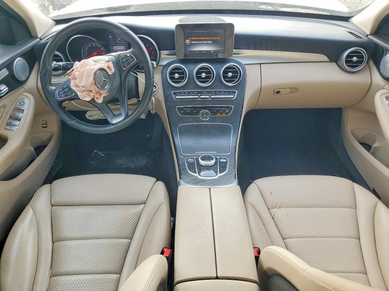 56251326 :رقم المزاد ، WDDWF4KB8HR215055 vin ، 2017 Mercedes-benz C مزاد بيع