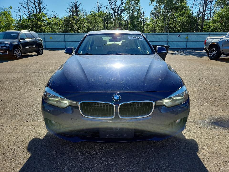 2016 Bmw 320 მანქანა იყიდება აუქციონზე, vin: WBA8E5G57GNT93492, აუქციონის ნომერი: 57364536