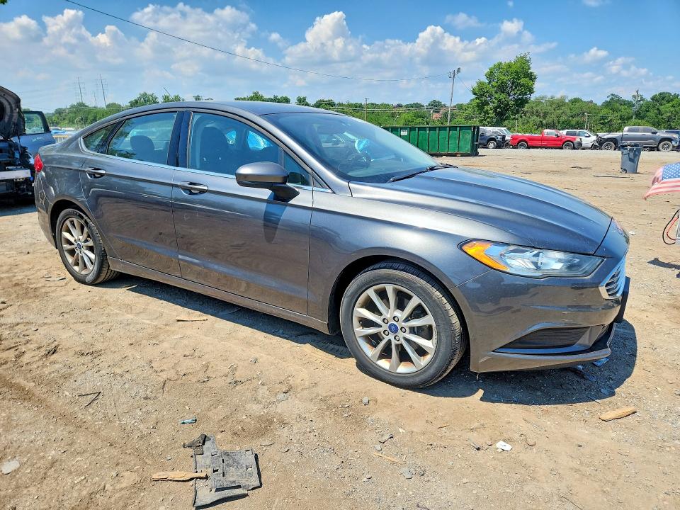58069476 :رقم المزاد ، 3FA6P0HD4HR189301 vin ، 2017 Ford Fusion مزاد بيع