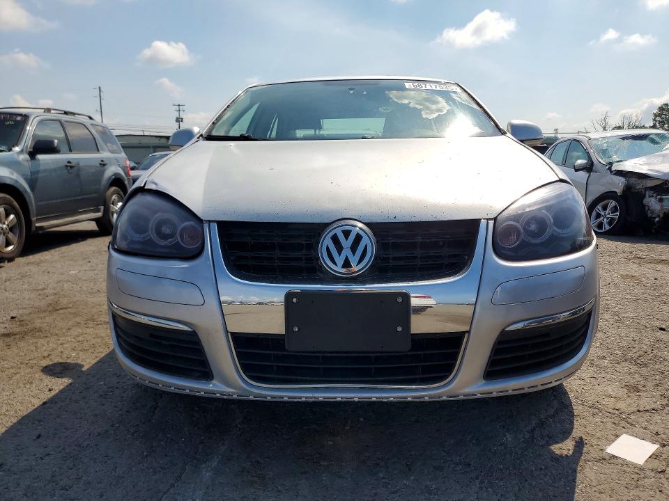 2010 Volkswagen Jetta მანქანა იყიდება აუქციონზე, vin: 3VWRZ7AJ3AM008554, აუქციონის ნომერი: 58717536