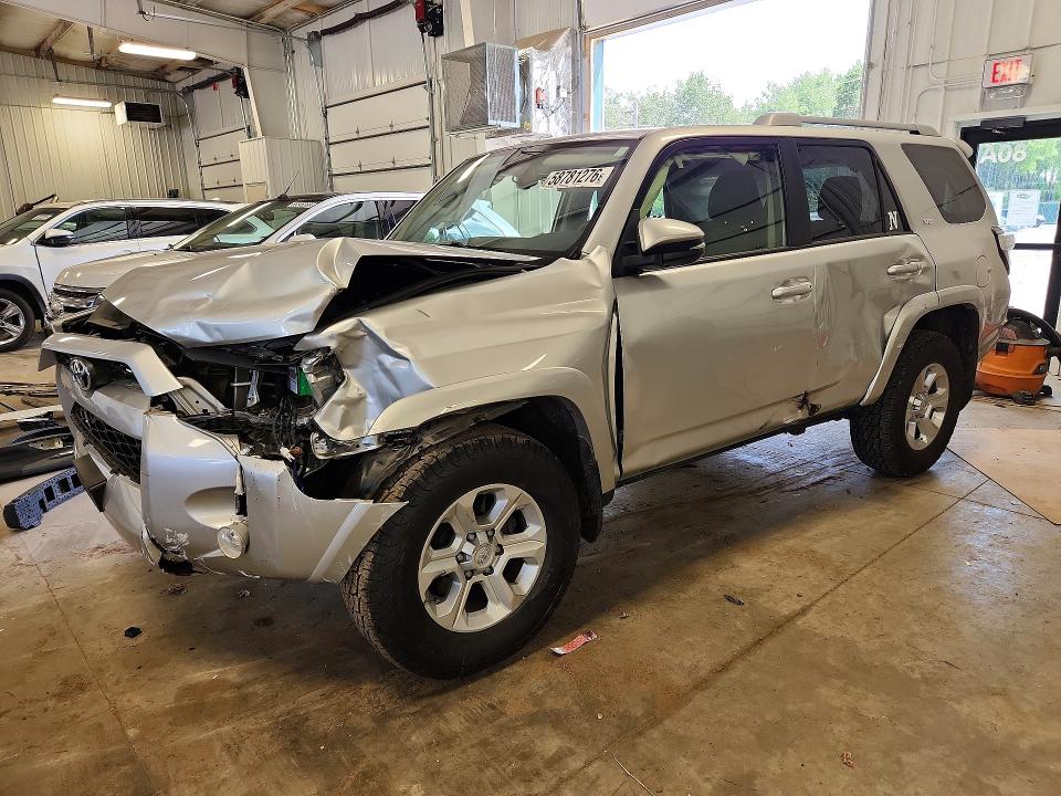 58781276 :رقم المزاد ، JTEBU5JR1H5455201 vin ، 2017 Toyota 4runner مزاد بيع