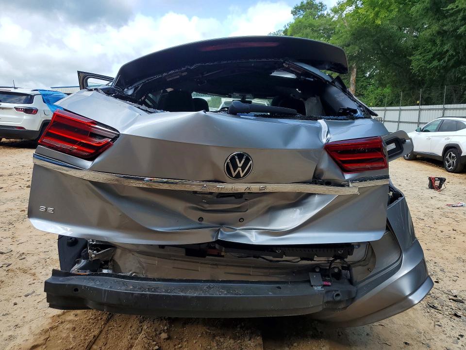 58050356 :رقم المزاد ، 1V2JC2CA6NC227497 vin ، 2022 Volkswagen Atlas Cross Sport مزاد بيع