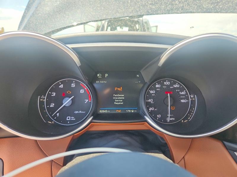 54707576 :رقم المزاد ، ZARFAEEN1J7570838 vin ، 2018 Alfa Romeo Giulia مزاد بيع