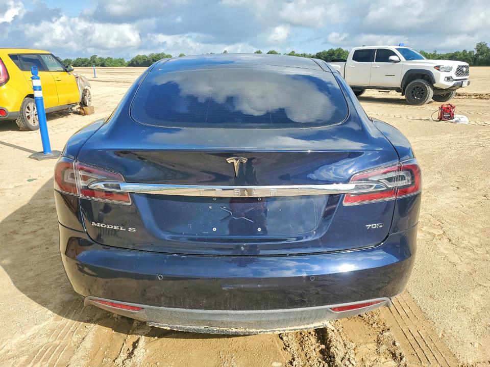 Продажа на аукционе авто 2015 Tesla Model S, vin: 5YJSA1S28FF085125, номер лота: 56652366