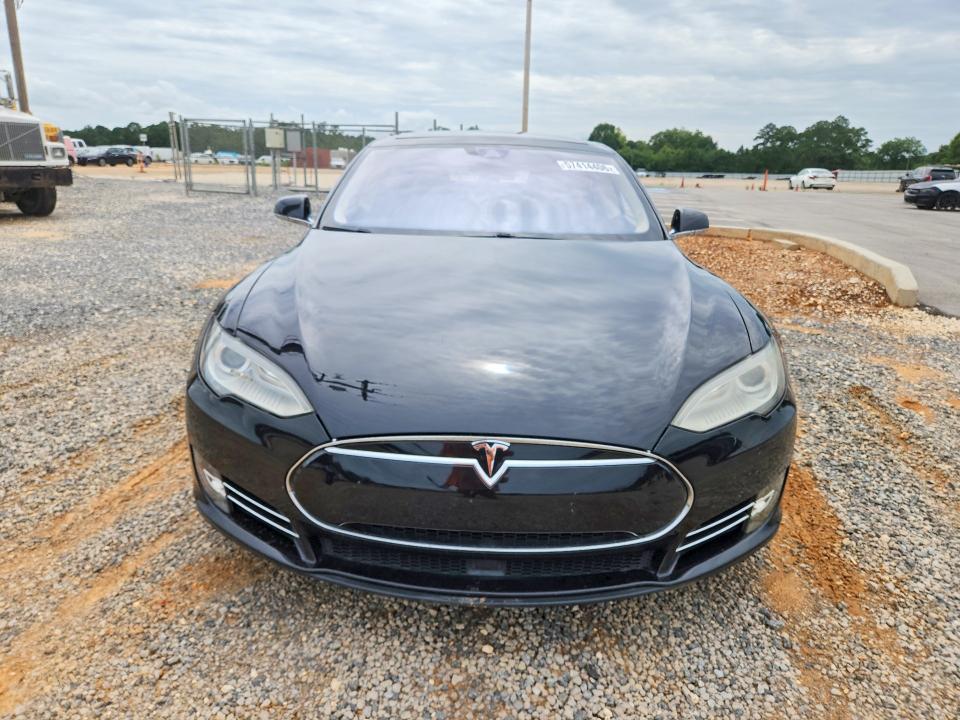 2016 Tesla Model S მანქანა იყიდება აუქციონზე, vin: 5YJSA1E23GF131425, აუქციონის ნომერი: 57414406
