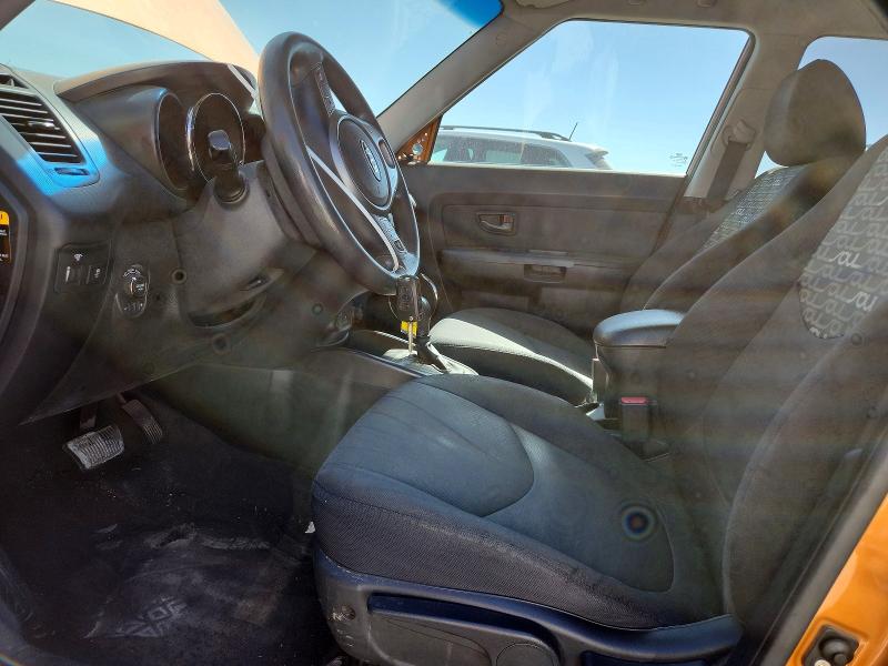 55582556 :رقم المزاد ، KNDJT2A29B7288120 vin ، 2011 Kia Soul مزاد بيع