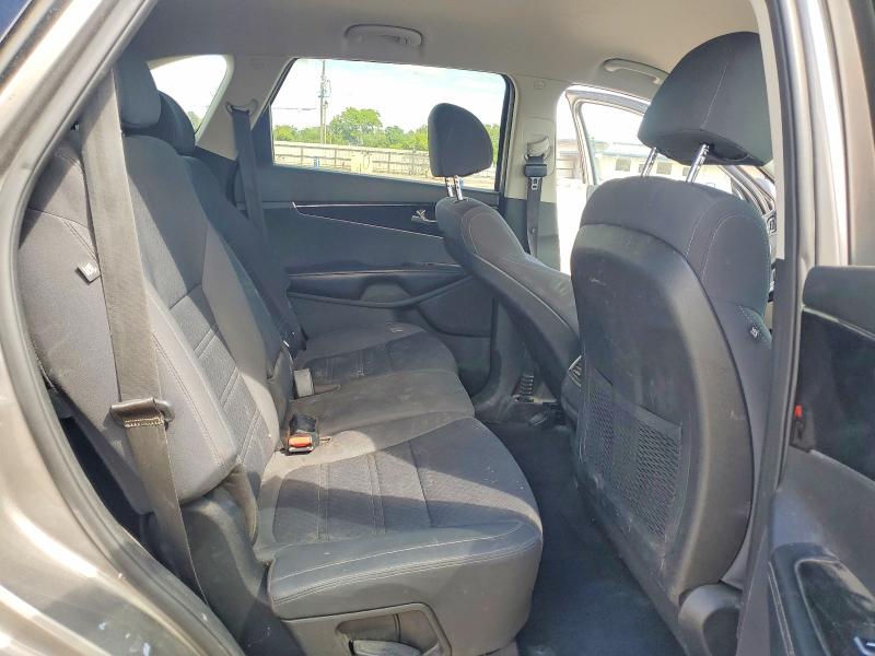 55645976 :رقم المزاد ، 5XYPG4A36JG344034 vin ، 2018 Kia Sorento مزاد بيع