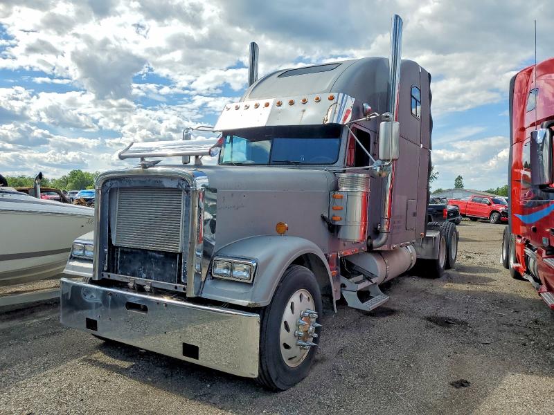 Продаж на аукціоні авто 1998 Freightliner Fld120, vin: 1FUPCSEB4WL924548, номер лоту: 76054875
