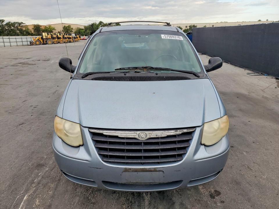 2006 Chrysler Town & Country მანქანა იყიდება აუქციონზე, vin: 2A4GP54L16R728835, აუქციონის ნომერი: 57009316